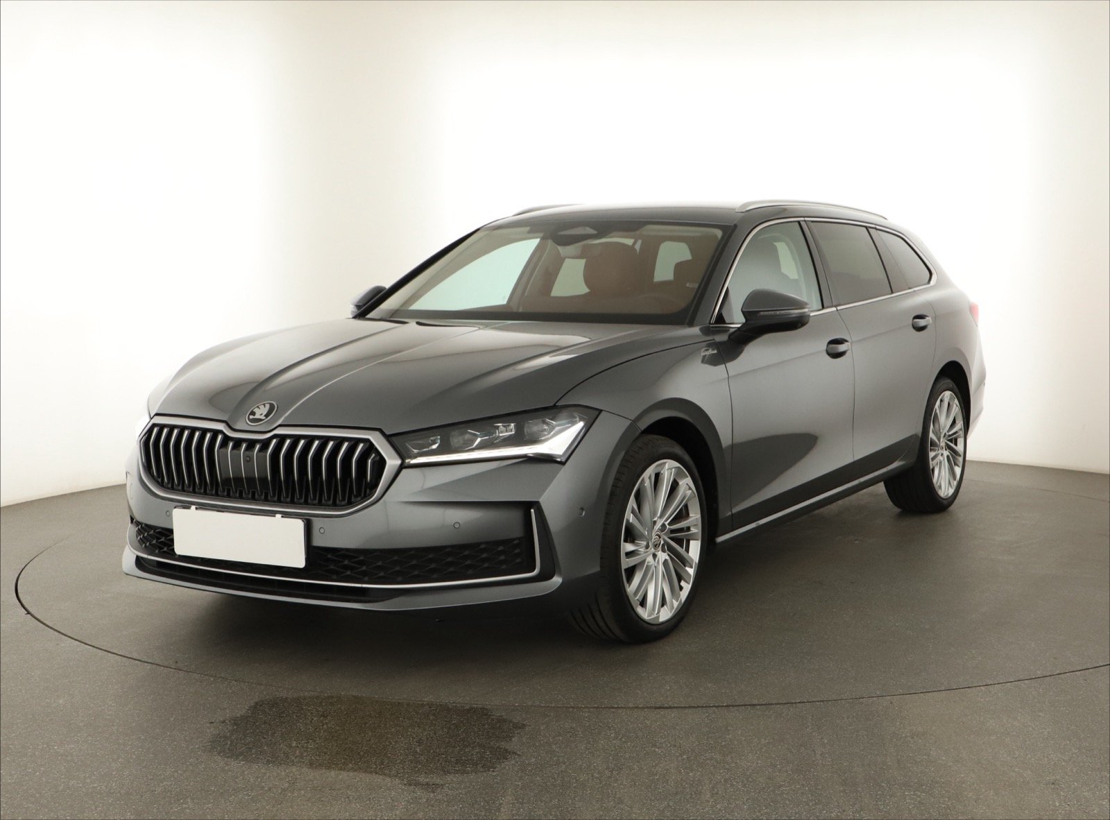 Škoda Superb - 2024