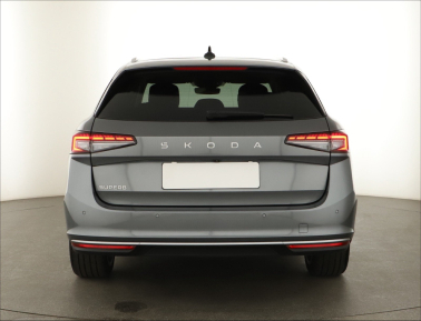 Škoda Superb - 2024