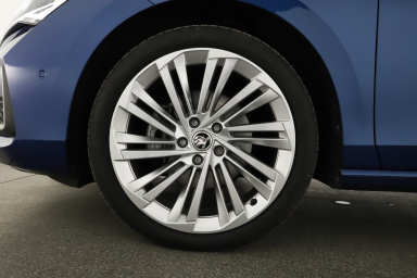 Škoda Superb - 2024