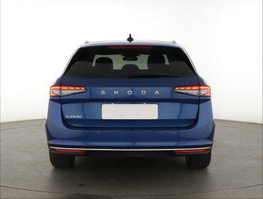 Škoda Superb - 2024