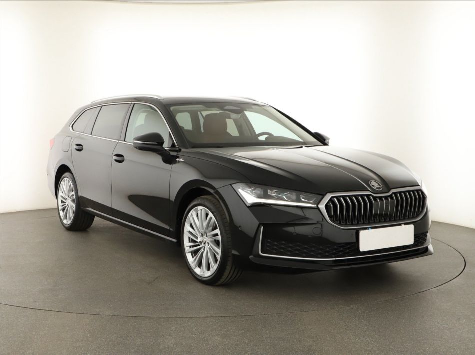 Skoda Superb - 2024