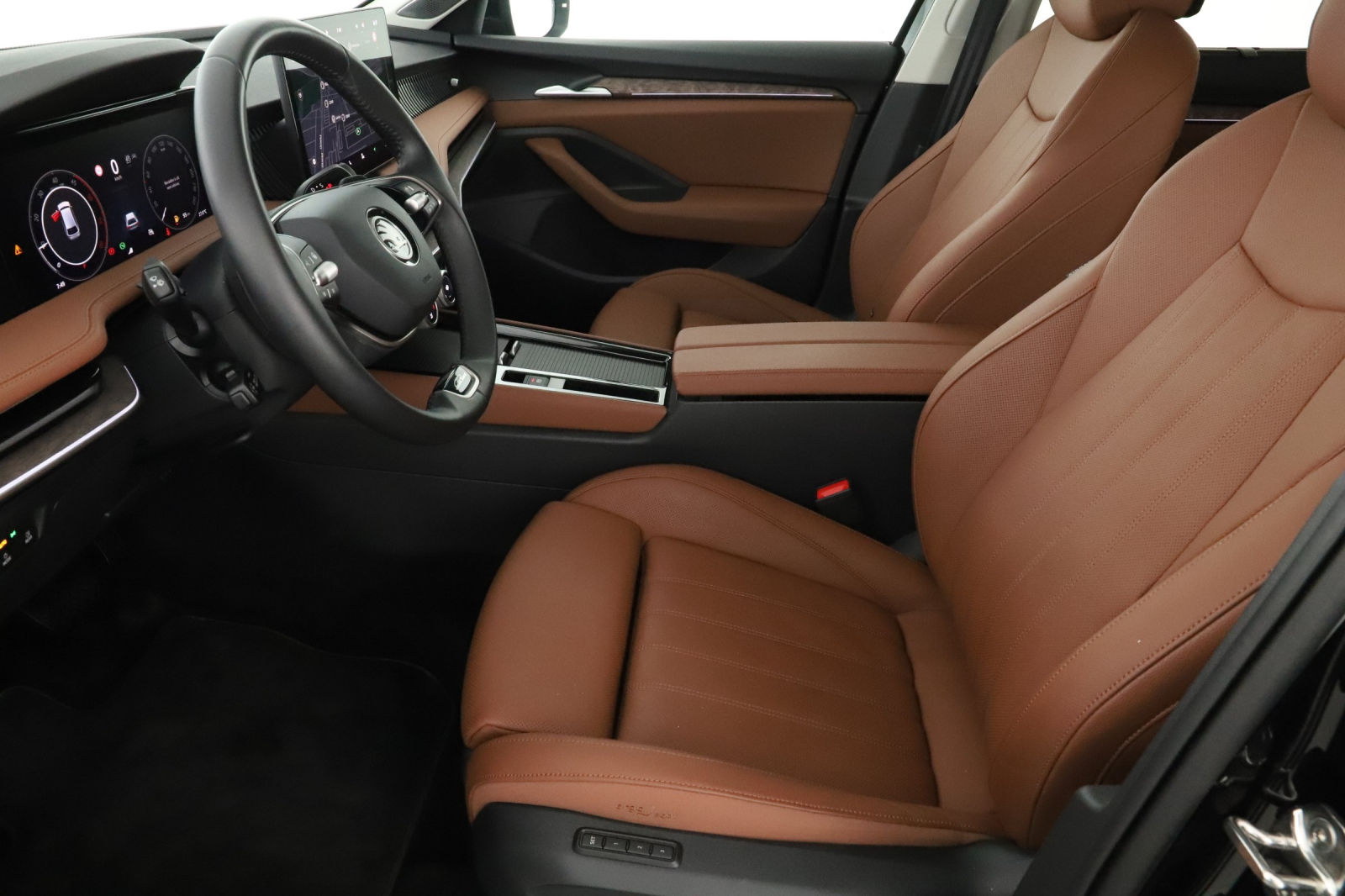 Škoda Superb - 2024