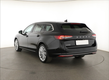 Škoda Superb - 2024