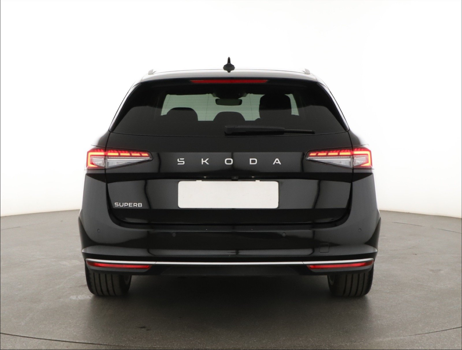 Škoda Superb - 2024