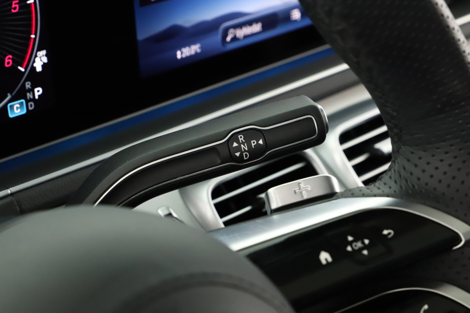 Mercedes-Benz GLS - 2024