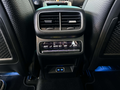 Mercedes-Benz GLS - 2024