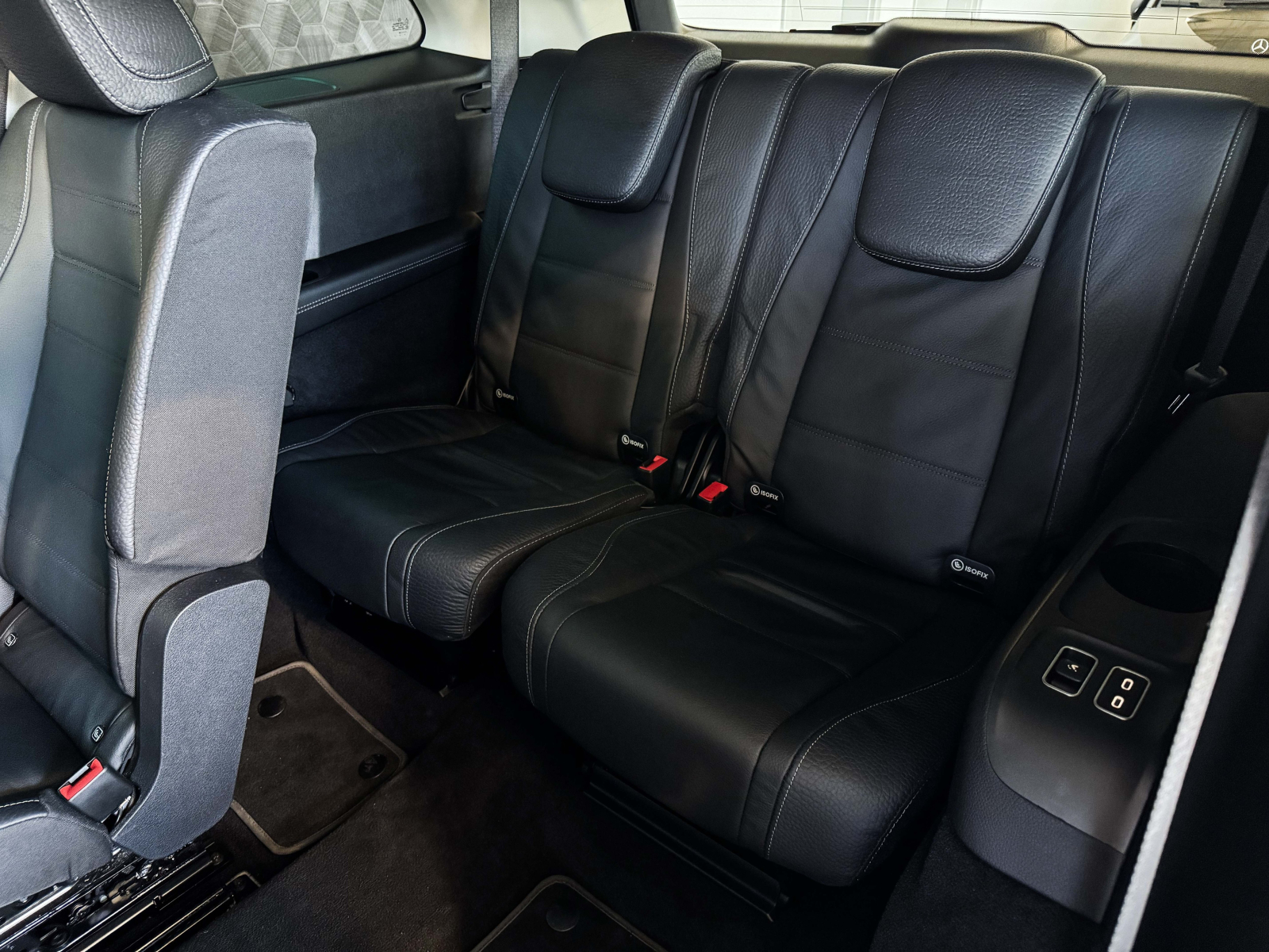 Mercedes-Benz GLS - 2024