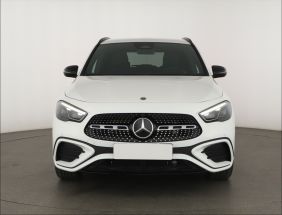 Mercedes-Benz GLA - 2024