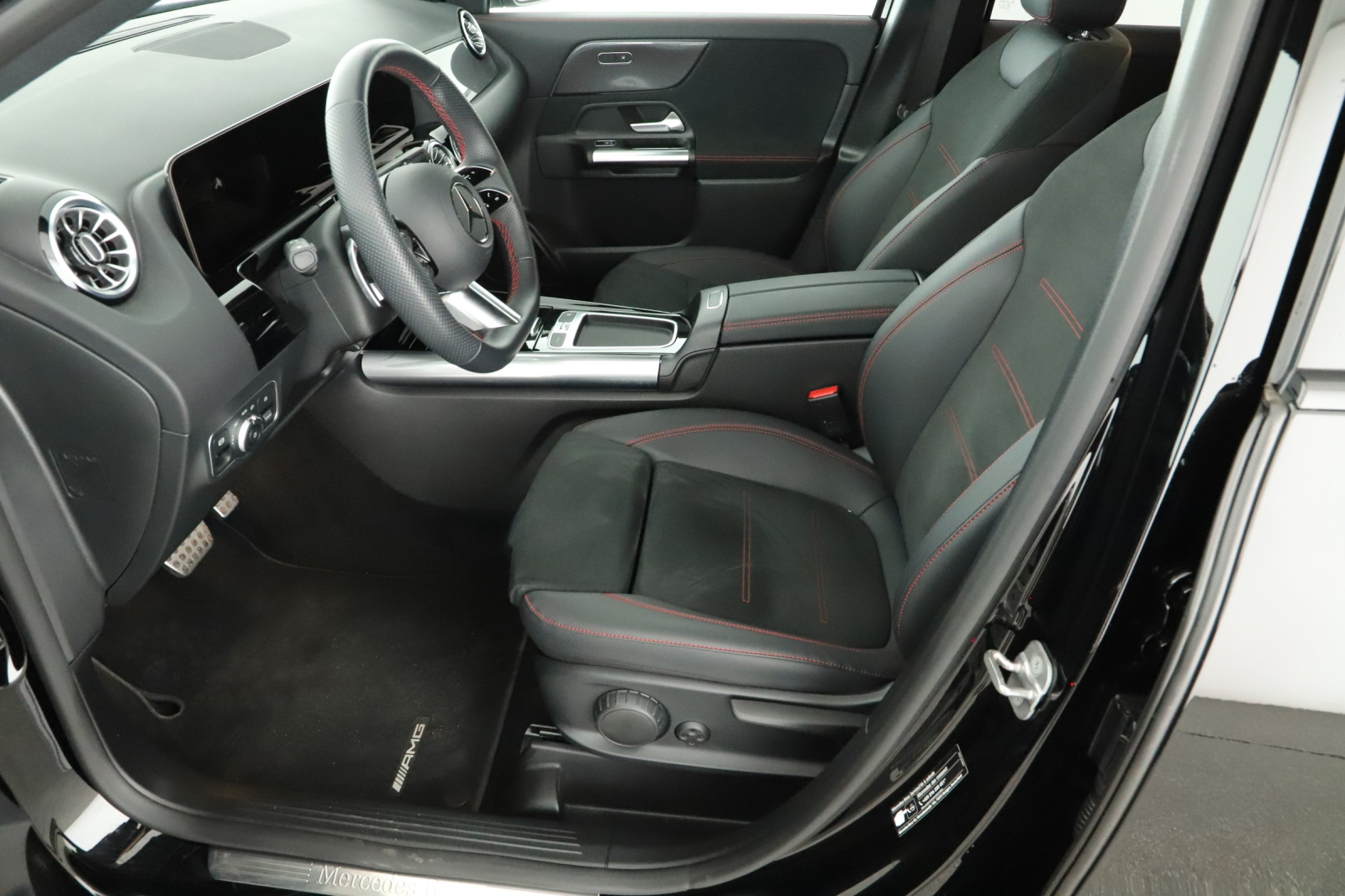 Mercedes-Benz GLA - 2024
