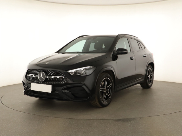 Mercedes-Benz GLA 200 d