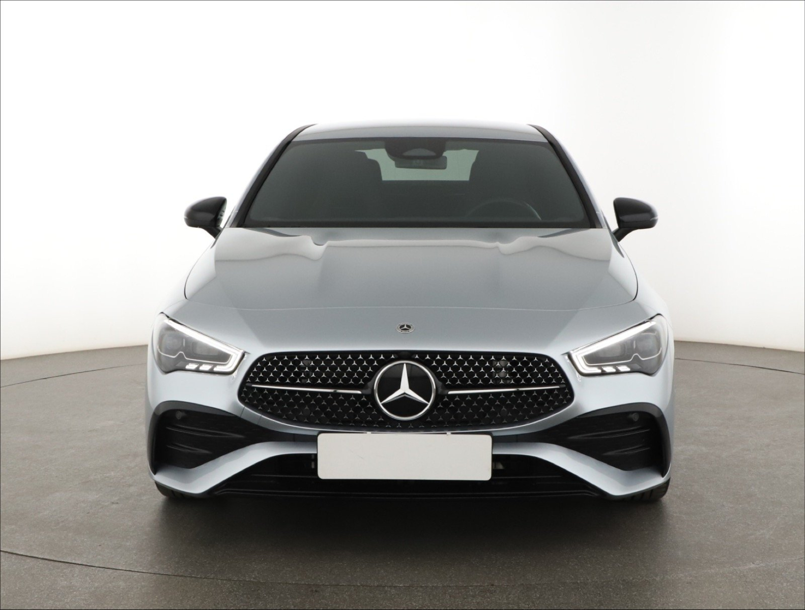 Mercedes-Benz CLA - 2024