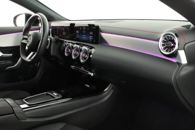 Mercedes-Benz CLA - 2024