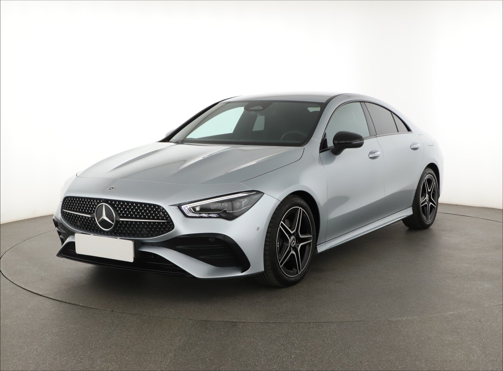 Mercedes-Benz CLA - 2024