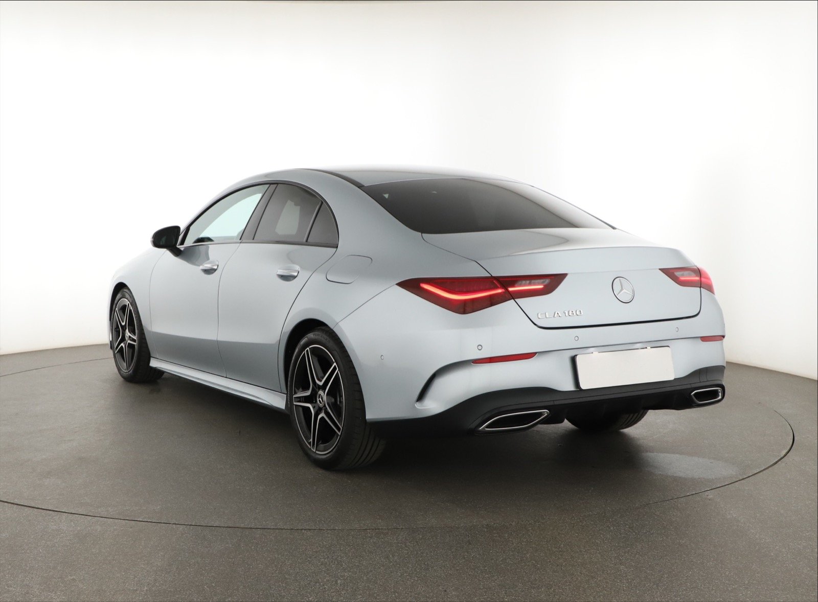 Mercedes-Benz CLA - 2024
