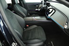 Mercedes-Benz E - 2024