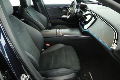 Mercedes-Benz E - 2024