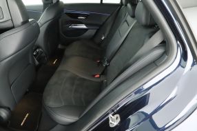 Mercedes-Benz E - 2024