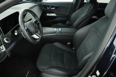Mercedes-Benz E - 2024
