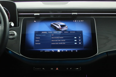Mercedes-Benz E - 2024