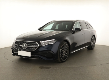 Mercedes-Benz E - 2024
