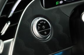 Mercedes-Benz E - 2024