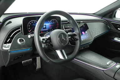 Mercedes-Benz E - 2024