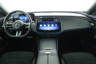 Mercedes-Benz E - 2024