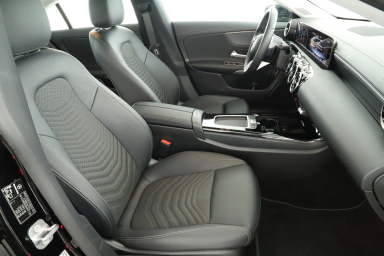 Mercedes-Benz CLA - 2024
