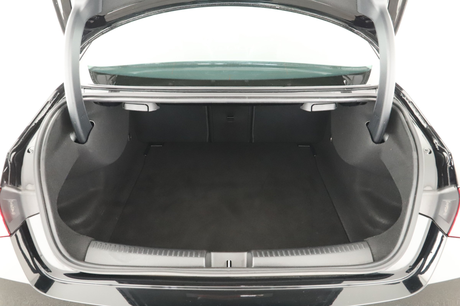 Mercedes-Benz CLA - 2024