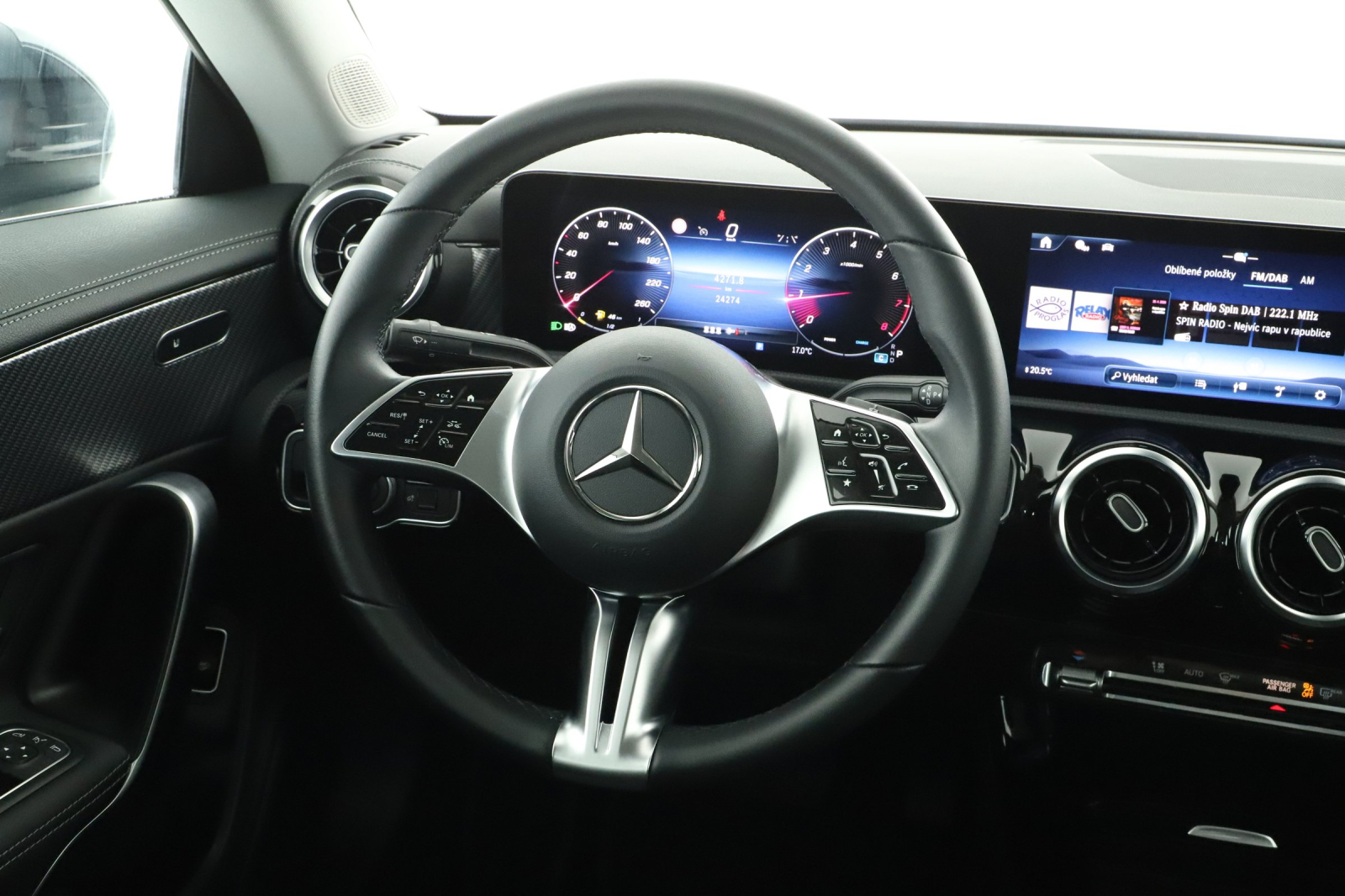 Mercedes-Benz CLA - 2024