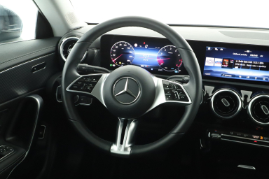 Mercedes-Benz CLA - 2024