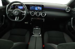 Mercedes-Benz CLA - 2024