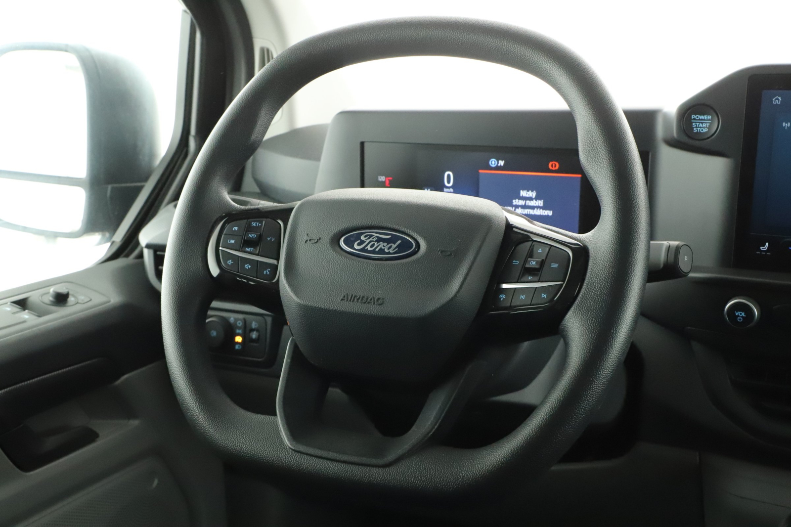 Ford Transit Custom - 2025