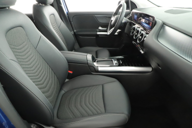 Mercedes-Benz GLA - 2024