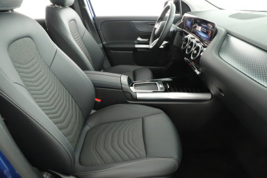 Mercedes-Benz GLA - 2024