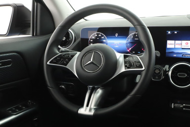 Mercedes-Benz GLA - 2024