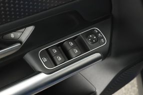 Mercedes-Benz GLA - 2024