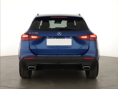 Mercedes-Benz GLA - 2024