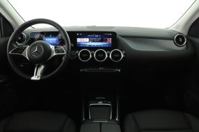 Mercedes-Benz GLA - 2024