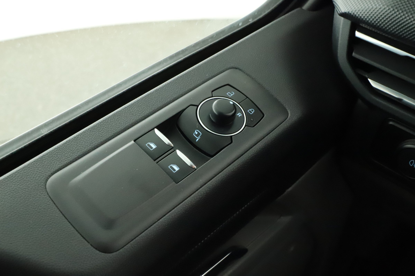 Ford Transit Custom - 2025