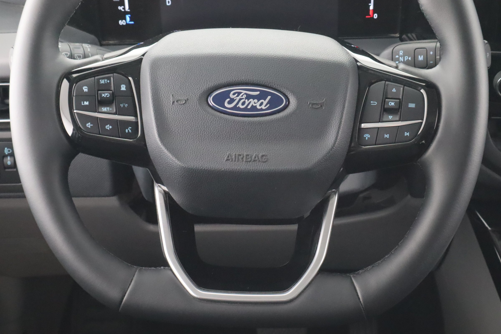 Ford Tourneo Custom - 2025