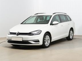 Volkswagen Golf - 2020