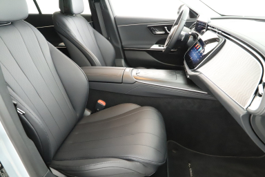 Mercedes-Benz E - 2024