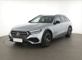 Mercedes-Benz E - 2024
