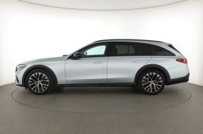 Mercedes-Benz E - 2024