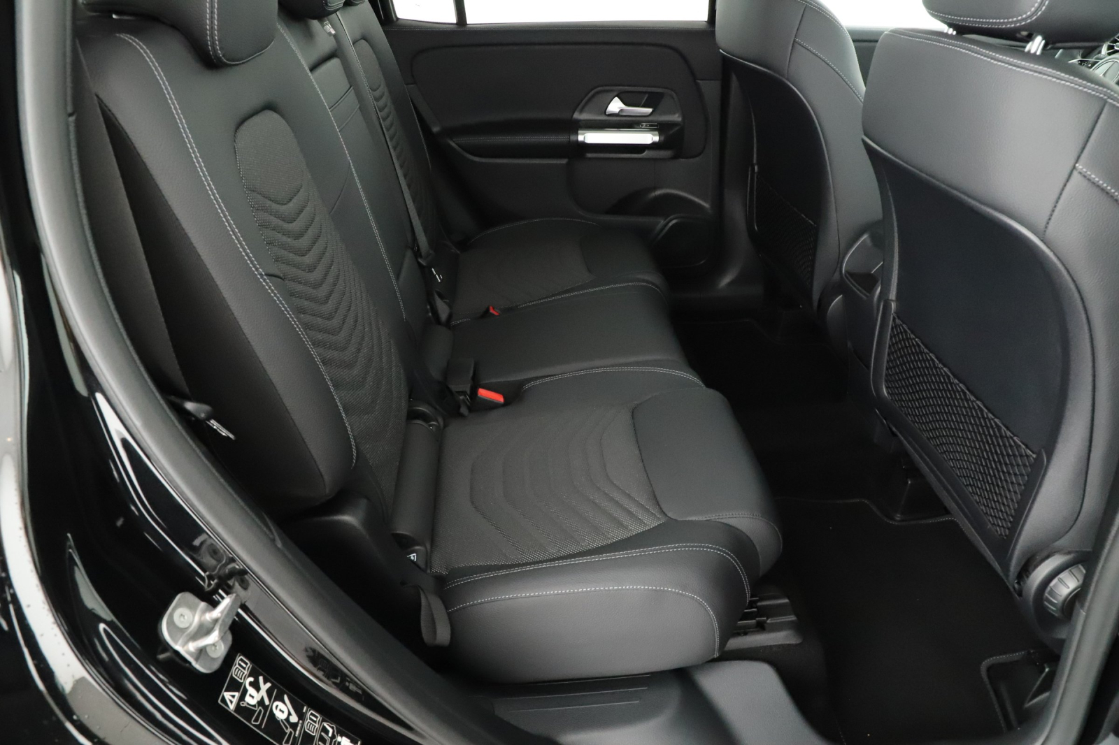 Mercedes-Benz GLB - 2024