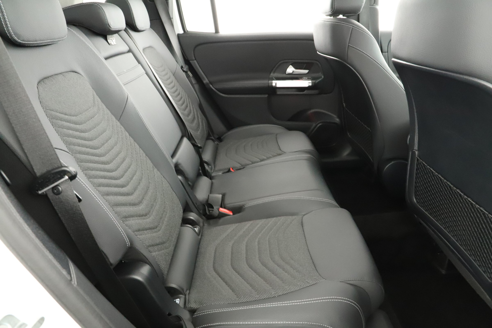 Mercedes-Benz Fabia - 2024