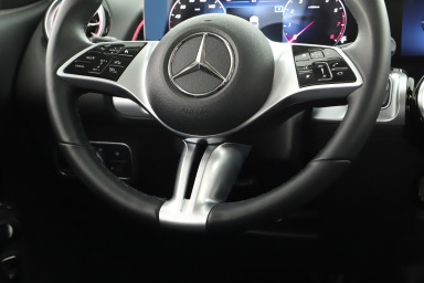 Mercedes-Benz GLB - 2024