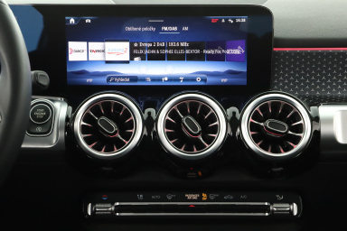 Mercedes-Benz GLB - 2024