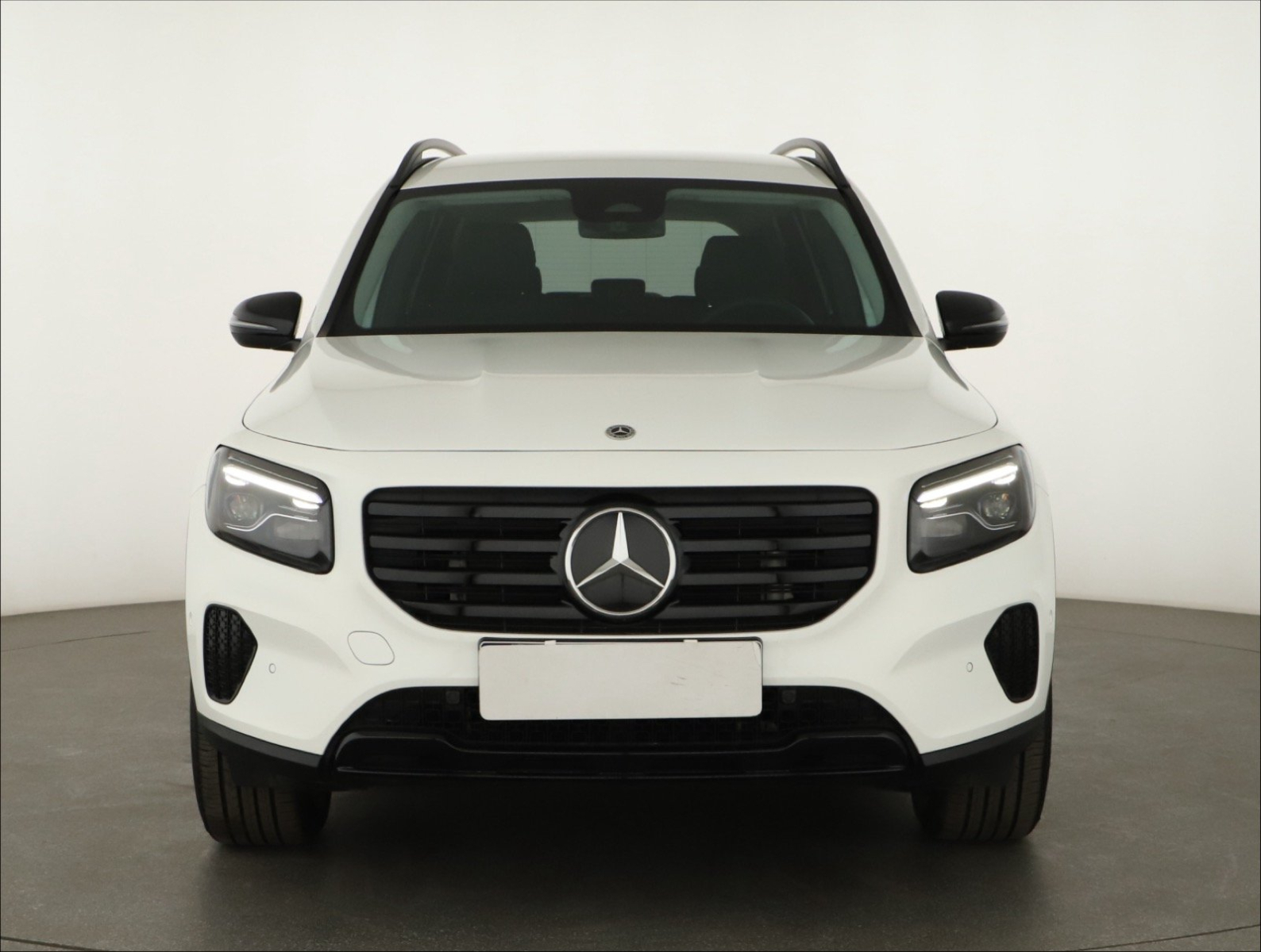 Mercedes-Benz GLB - 2024
